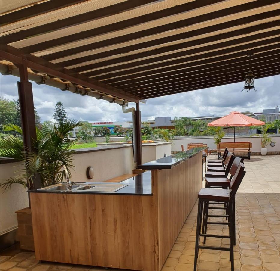 Armonia 2 Bdrm Apt/gym/poolview/wi-fi/netflix Apartment