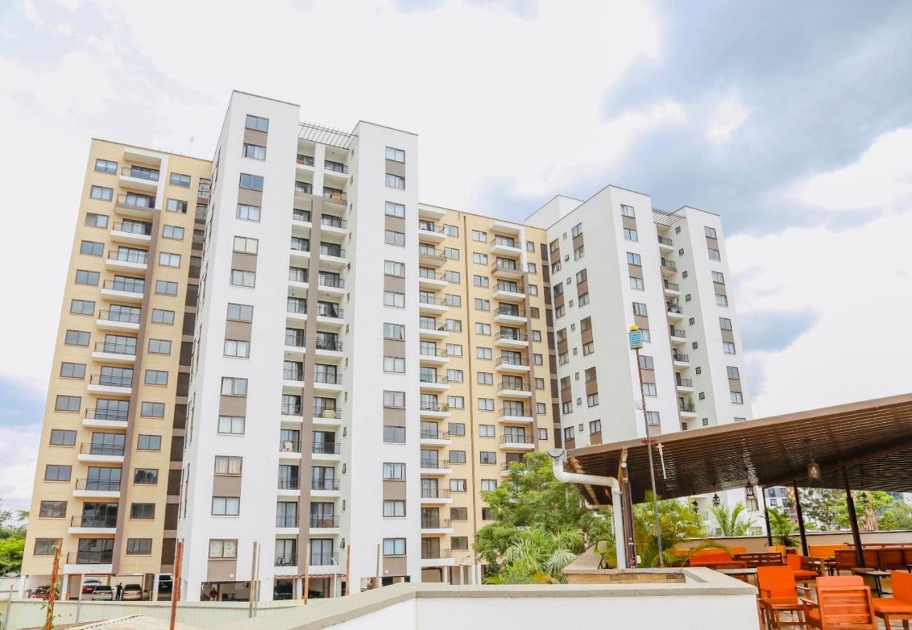Armonia 2 Bdrm Apt/gym/poolview/wi-fi/netflix Nairobi